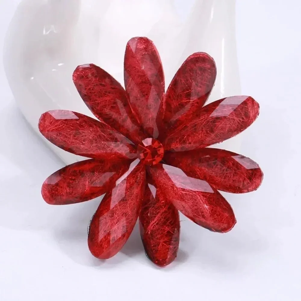 VQ Flower Brooch
